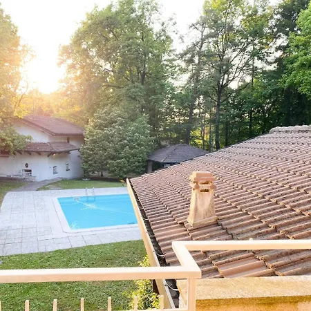 Italian Vintage In Cascina Pelada